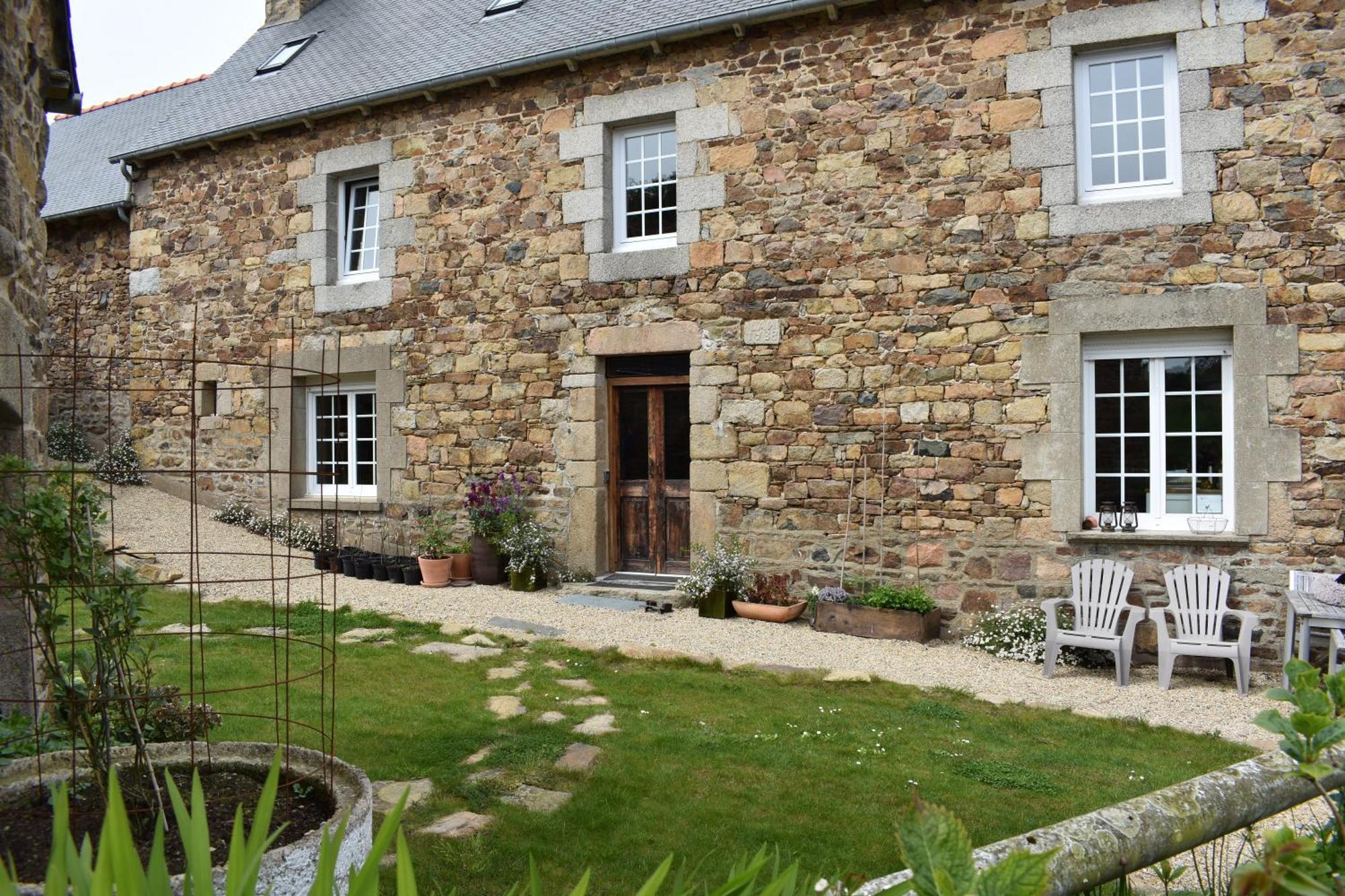 Chambres Et Tables D'Hotes Cornec Ploubazlanec Exterior photo